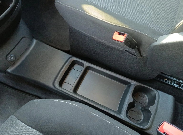 Nevhodný držák pro Peugeot Partner