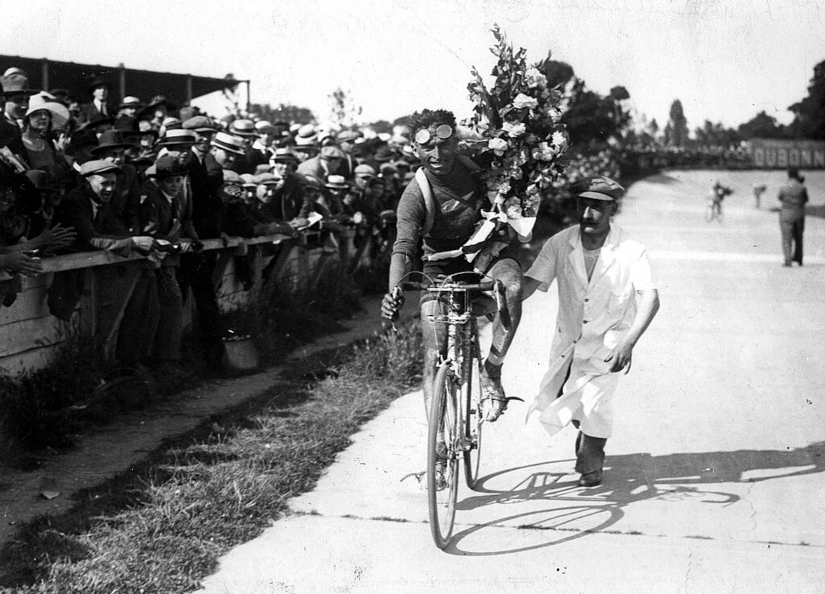 Bottecchia_wint_Tour_1924-1200