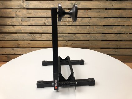 14780 pruzinovy stojan na kolo feedback sport rack