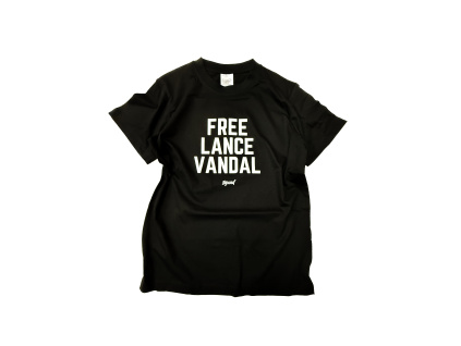 Love it or Hate it DSGN Uni-Tee No.1