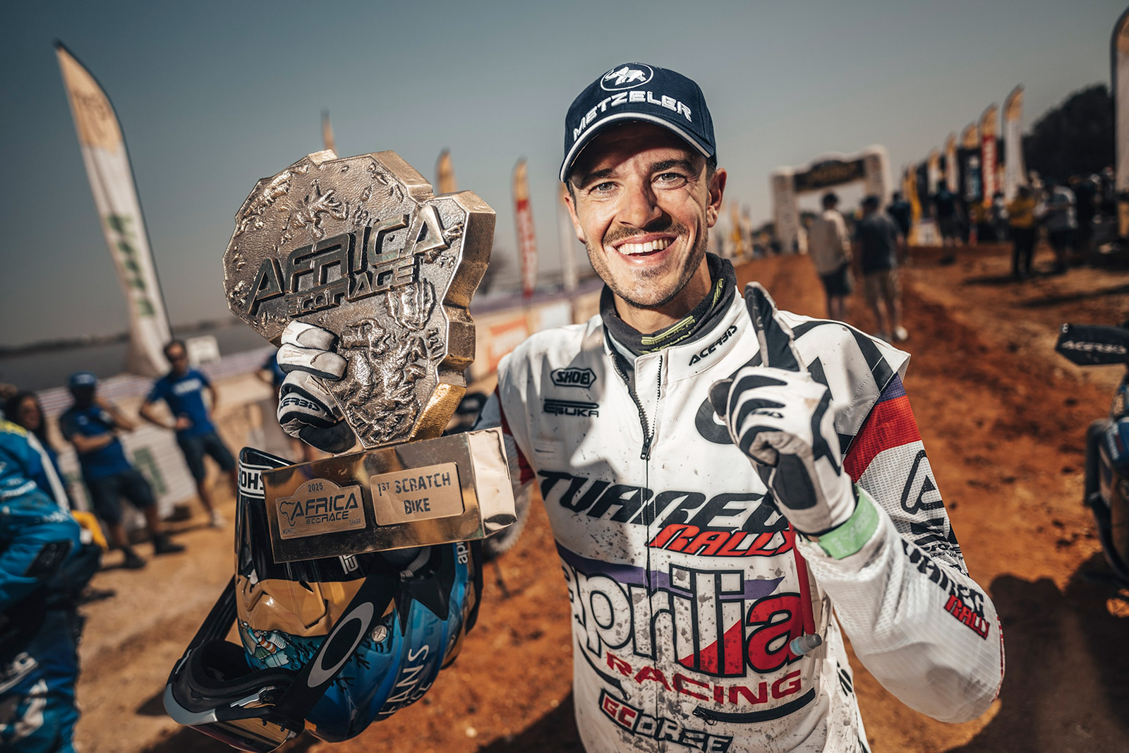 Tým Aprilia Tuareg Racing podruhé v řadě ovládl závod Africa Eco Race