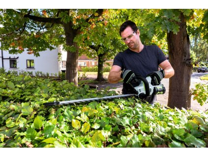 AKU nůžky na živý plot HT2000E (pouze stroj)