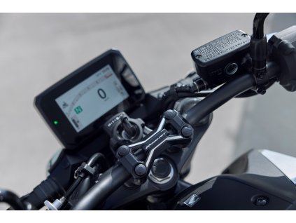 504986 25YM Honda CB750 Hornet