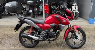 Prodáme Honda CB125F – ideální motorka pro začátečníky i každodenní dojíždění. Motocykl je ve velmi dobrém technickém...