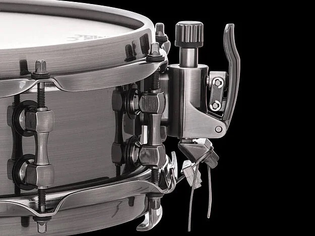 csm_Benefit-Cards_Snare-Drums_CONCERT-BLACK-Serie_MJMCS1440AL_800x600Px_Piston-Action_b4caab2865