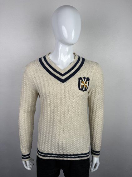 Tommy Hilfiger sweater