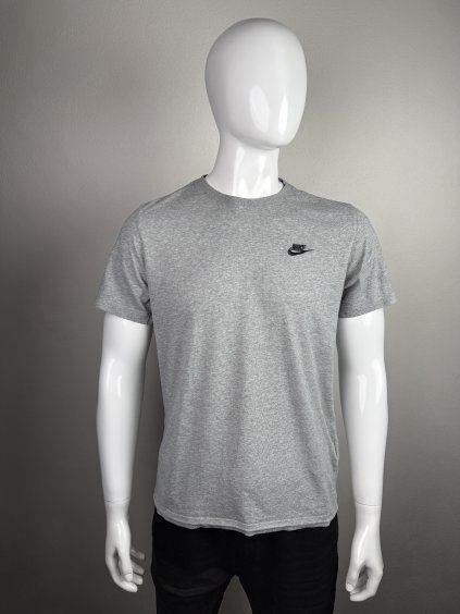 Nike tee | S