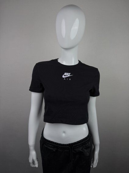 Nike cropped tee | M