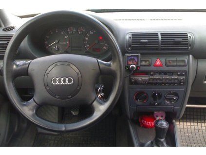Rámeček 1DIN autorádia Audi A3