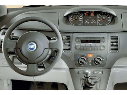 Fiat Idea interier 12