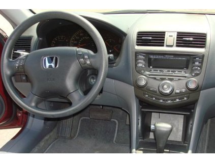Honda Accord 03 08 interier s OEM autoradiem