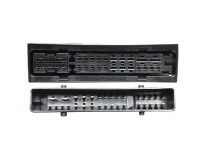 Detail konektoru 325