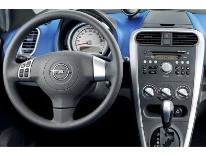 Opel Agila II 08 interier 3