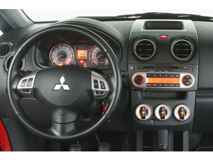 Mitsubishi Colt 11 08 interier 12