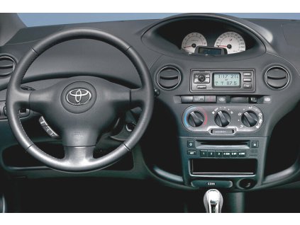 TOYOTA Yaris I 4 1999 2003 interier