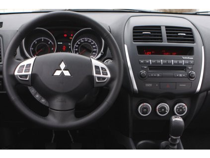 MITSUBISHI ASX interier 7