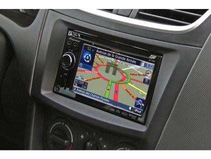 Instalacni sada 2DIN Suzuki Swift 10 s autoradiem Pioneer 3