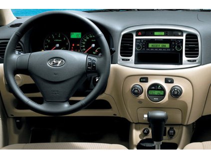 Hyundai Accent interier 3