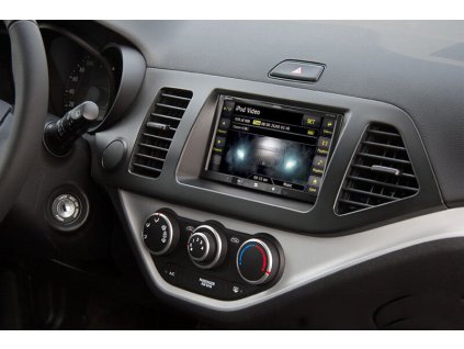 Ramecek autoradia Kia Picanto III instalovany v automobilu 3