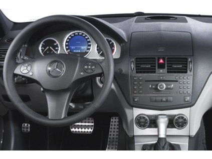 Mercedes C klass W204 07 interier 11