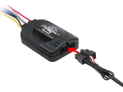 Pripojeni propojovaciho kabelu k instalovane jednotce