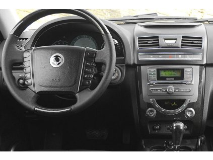 SSANG YONG Rexton III interier 3