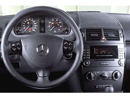 MERCEDES A Class W169 10 2004 4 2012 interier 3