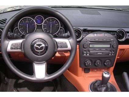 Rámeček autorádia Mazda MX-5