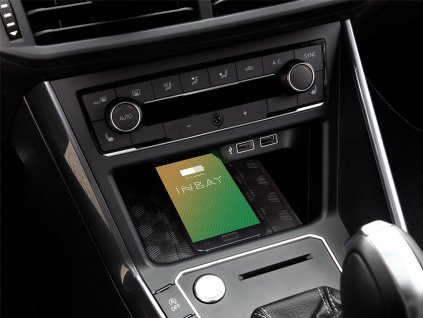 Inbay Qi nabijecka VW umisteni v automobilu