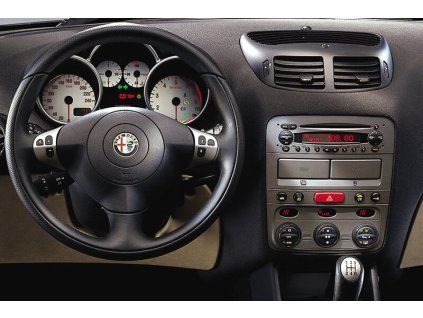 Rámeček 2ISO autorádia Alfa Romeo 147 / GT