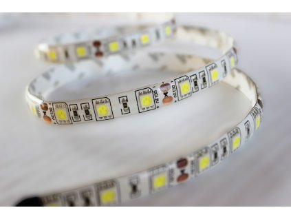 LED pásek 5050 SMD (60 LED/m) , studená bílá, 6500 K, 3 m, 14,4 W/m + adaptér, IP65, s lepidlem 3M