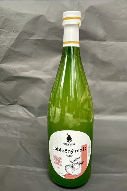 Jablečný mošt Rubín 1 l skleněná lahev