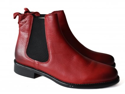 Zánovní dámské kožené červené kotníkové chelsea boty Betty London 37