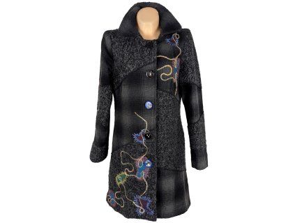 Extravagantní dámský vlněný kabát se vzorem Frime L
