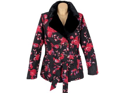 Dámský černo-červený zateplený kabát s páskem BPC 50/24
