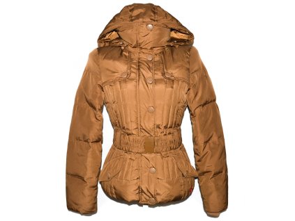 PÉŘOVÝ dámský karamelový prošívaný kabát s páskem a kapucí EDC S