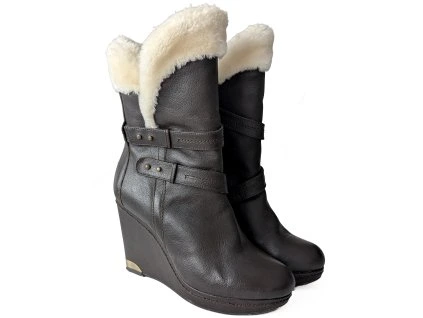 KOŽENÉ dámské hnědé zimní kozačky Baťa 37