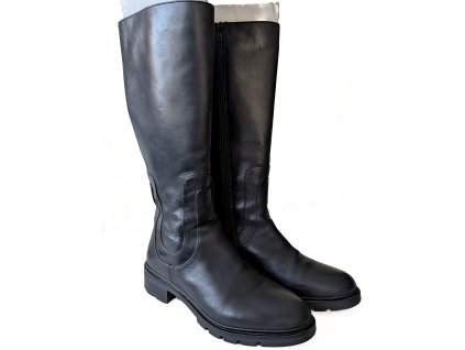 Kožené dámské černé kozačky Baťa 39