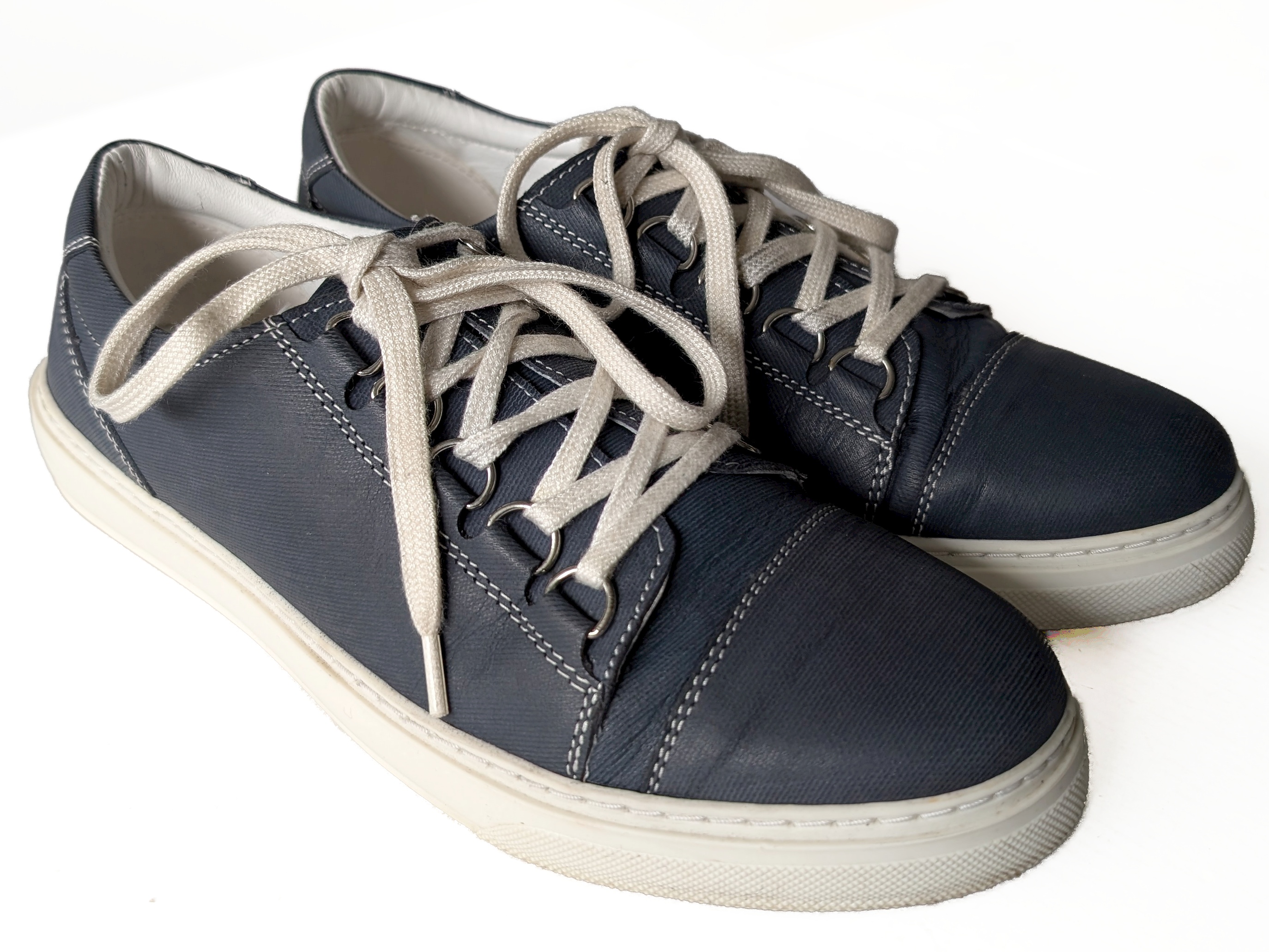 Kožené dámské tmavě modré sneakersy Lasocki 39