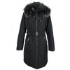 Dámský černý dlouhý prošívaný kabát s páskem a kapucí s pravou kožešinou 46