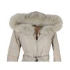 Péřový dámský béžový kabát s páskem a kapucí s pravou kožešinou BluMarine S