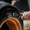 kartac na pneu sam s detailing tyre brush 3