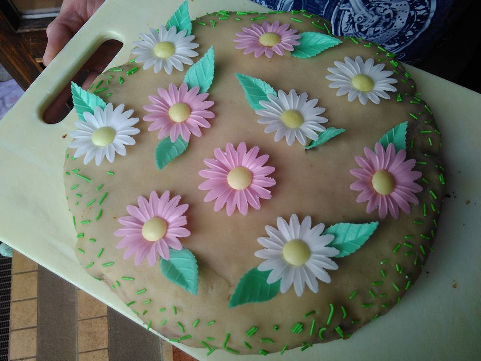 Citrusový dortík s marcipánem á la Rozkvetlá zahrádka