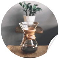 Chemex krok za krokem: elegantní cesta k čistému a jemnému šálku