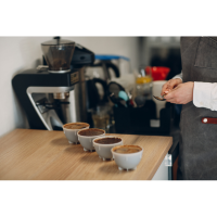 Degustační sada kávy: jak ochutnávat kávu doma a objevit svůj oblíbený profil