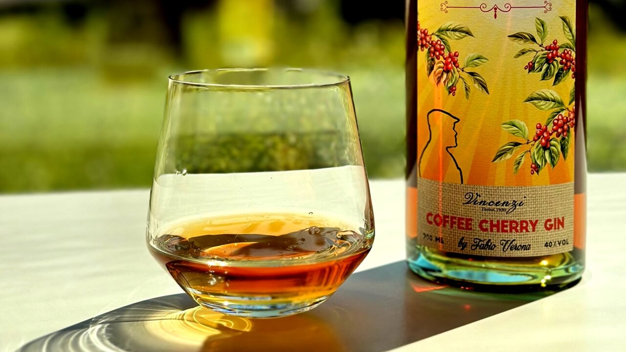 Gin z "kávového odpadu" ?