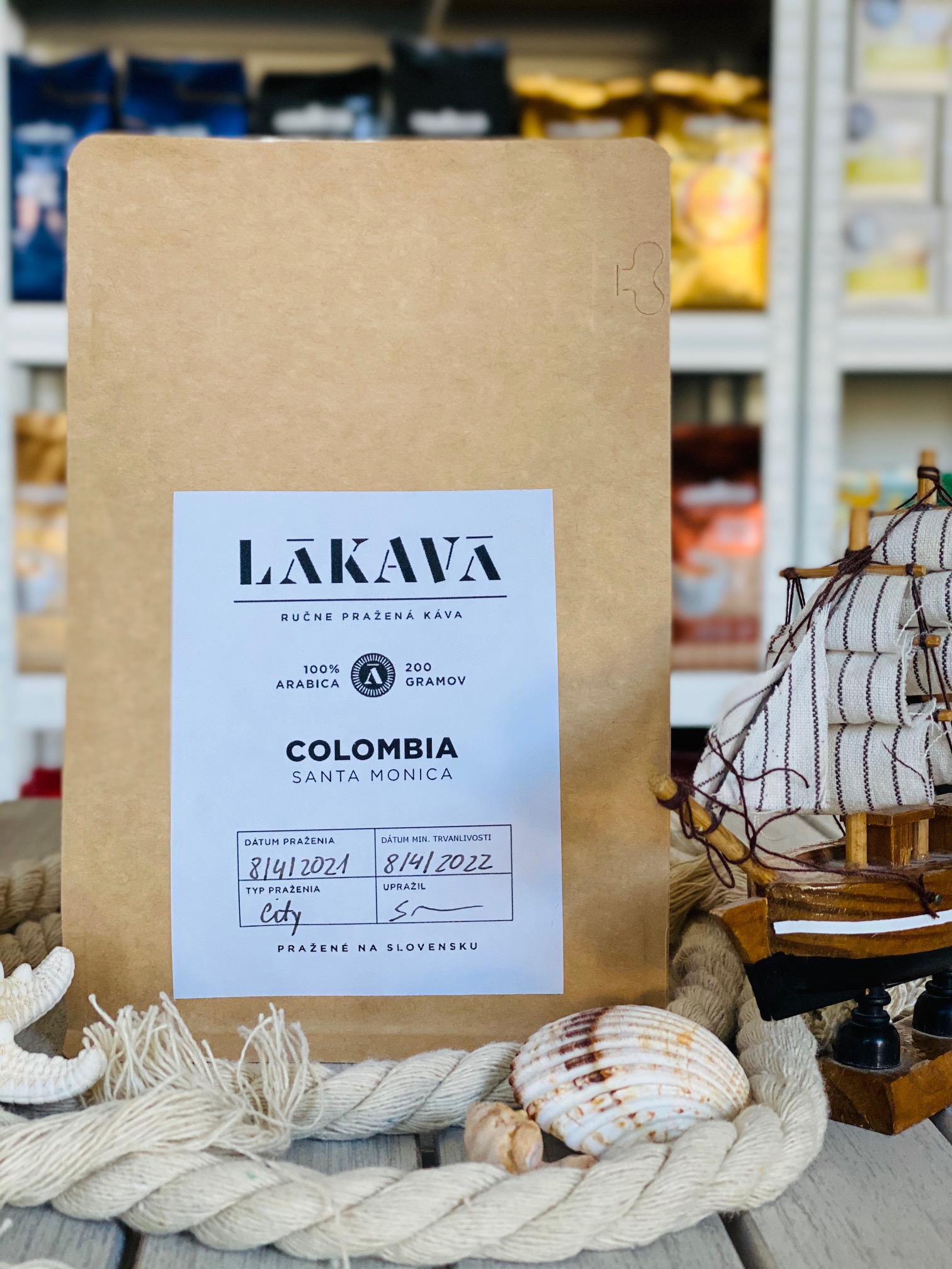 zrnkova%20kava%20lakava%20columbia
