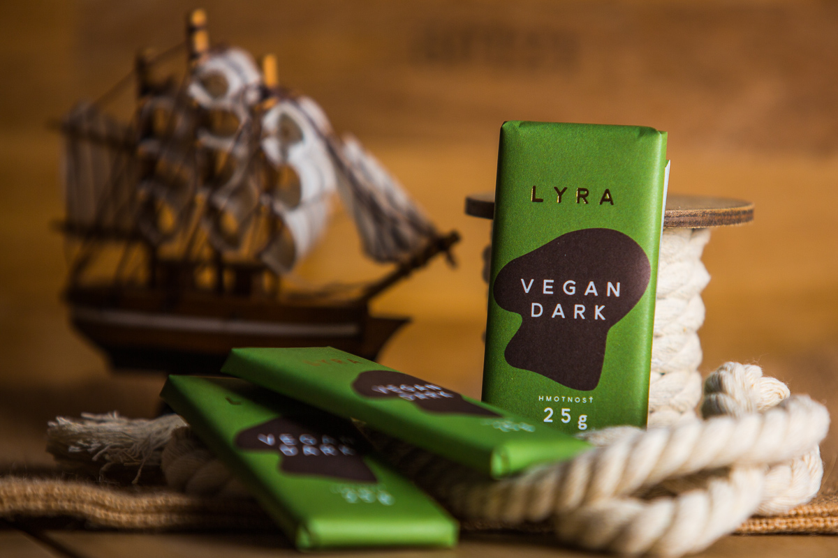 lyra%20vegan%20dark%20coffeeport