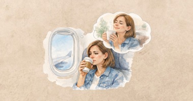 Káva v oblacích: Co skutečně pijeme v 10 kilometrech nad zemí?