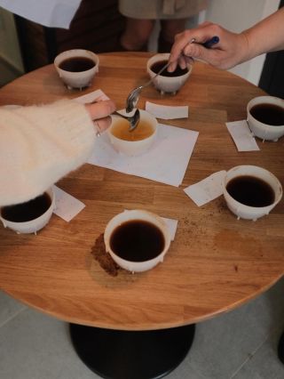 ☕️ Další cupping je tady! Tentokrát se potkáme 28. 3. 2026 v Babicích a připravili jsme pro vás rovnou dva termíny –> 9:00...